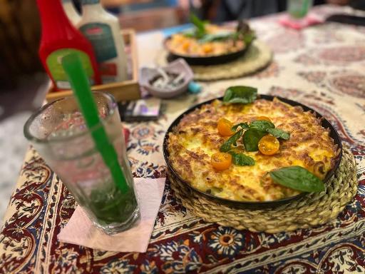 عکس کافه کلبه چوبی