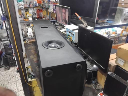 عکس خدمات صوتی و تصویری توس الکترونیک 