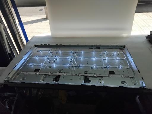 عکس خدمات صوتی و تصویری توس الکترونیک 