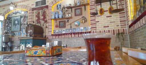 رستوران سه طاق