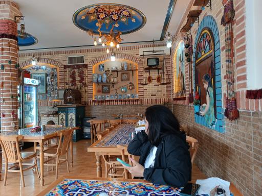 عکس رستوران سه طاق