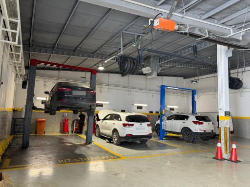 عکس نمایندگی خدمات پس از فروش کیا کوشاخودرو هاشمی سیگاری