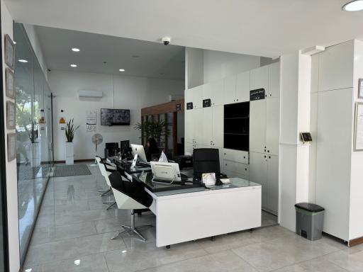 عکس نمایندگی خدمات پس از فروش کیا کوشاخودرو هاشمی سیگاری