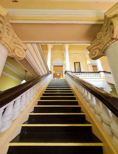 عکس کاخ موزه بندر انزلی