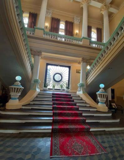 عکس کاخ موزه بندر انزلی