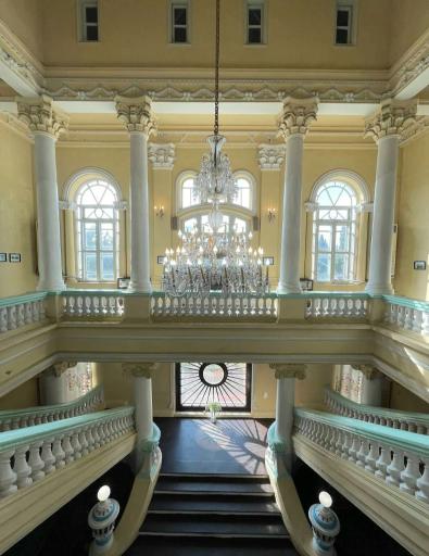 عکس کاخ موزه بندر انزلی