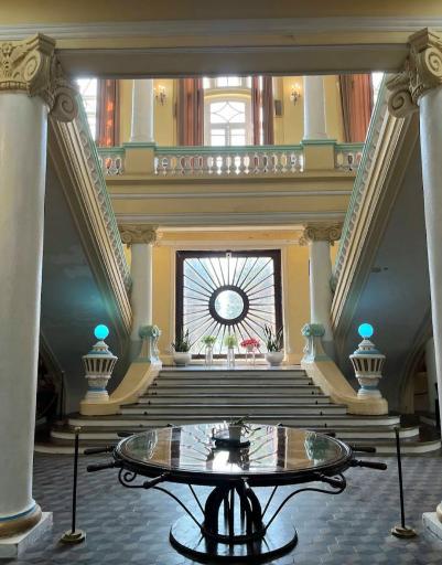 عکس کاخ موزه بندر انزلی