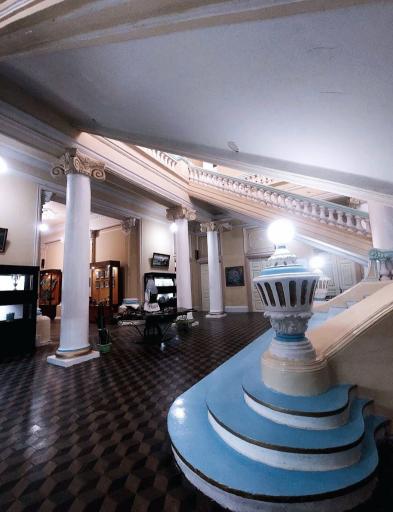 عکس کاخ موزه بندر انزلی