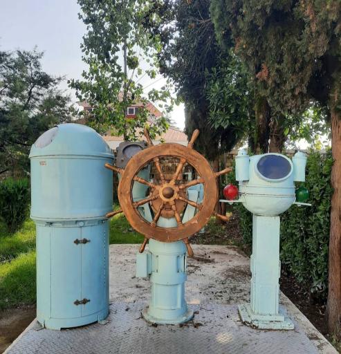 عکس کاخ موزه بندر انزلی