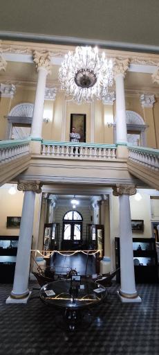 عکس کاخ موزه بندر انزلی