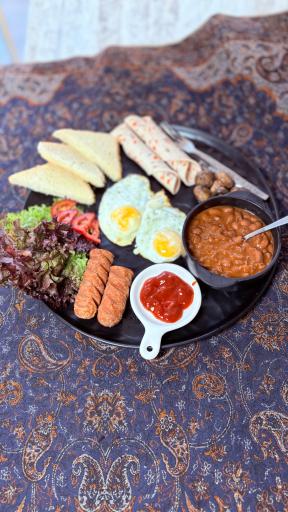 عکس رستوران سه طاق