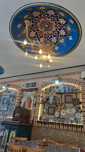 رستوران سنتی سه طاق