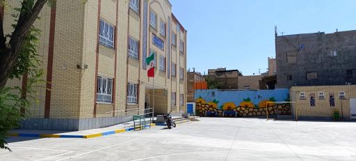 عکس آموزشگاه متوسطه شهید رزاقی 