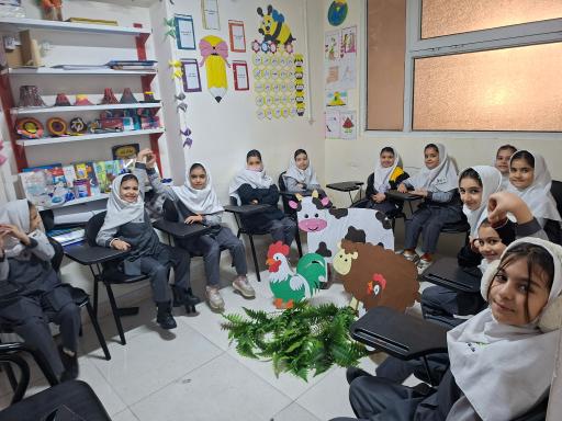 عکس پیش دبستان و دبستان دخترانه تدبیر