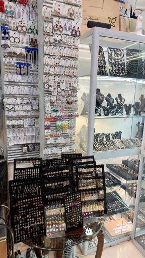 عکس بدلیجات و خدمات پیرسینگ آی تک