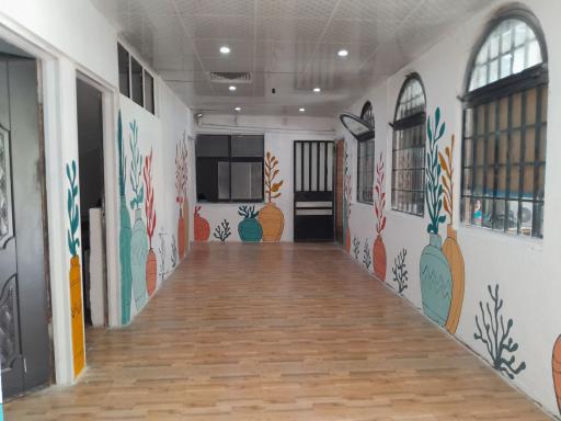 عکس دبیرستان شکوفه های محراب
