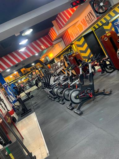 عکس باشگاه بدنسازی ستاره پارس