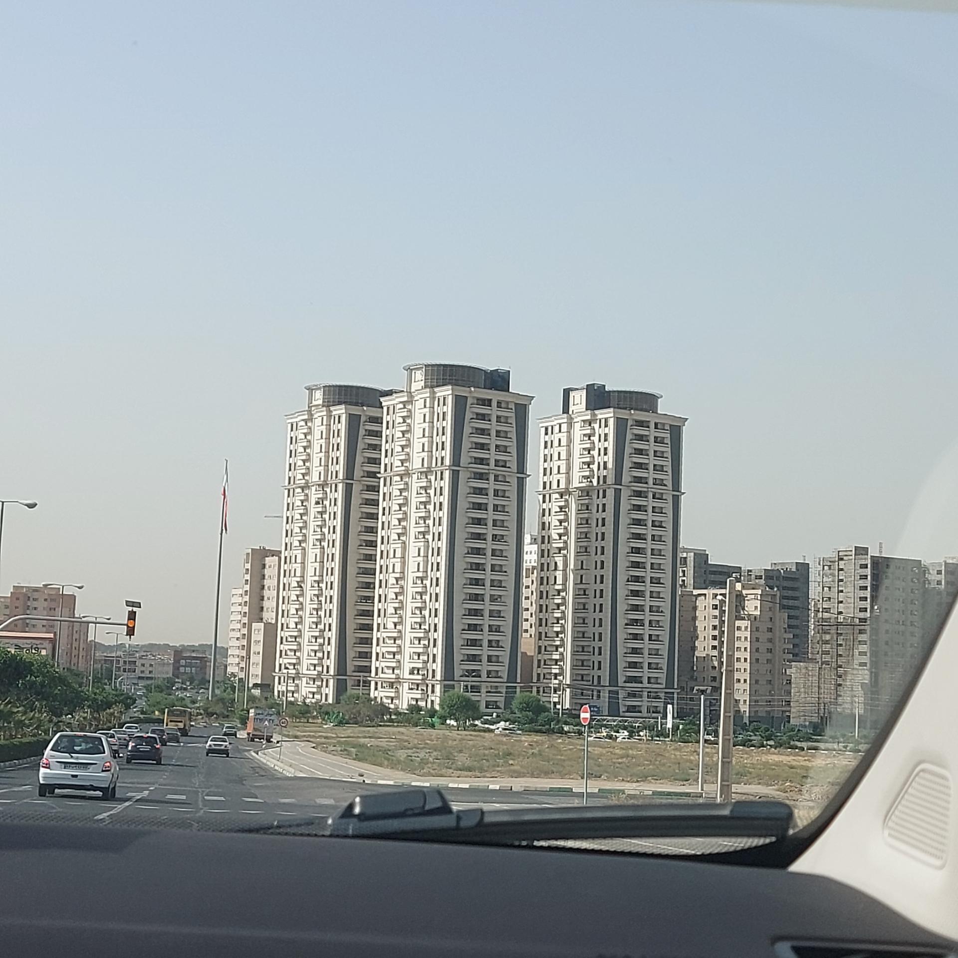 عکس برج های ایزدیار