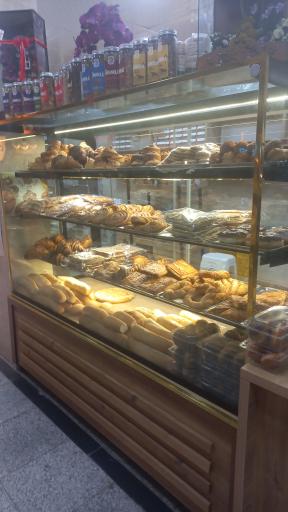 عکس کافه نان آوازه