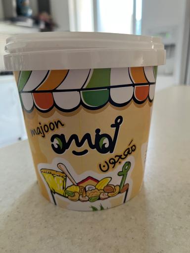 آبمیوه و بستنی امید