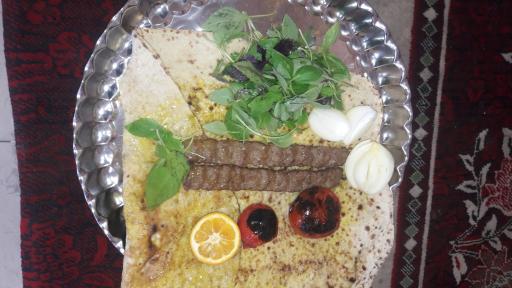 عکس کبابی بریانی دهکده