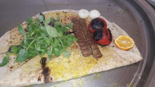 عکس کبابی بریانی دهکده