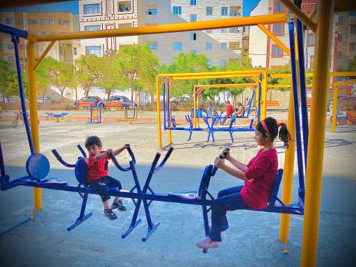 عکس زمین بازی کودکان