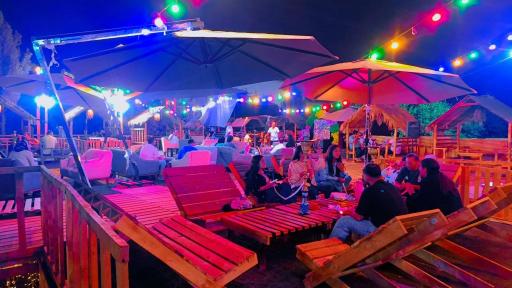 عکس سفره خانه حال خوب