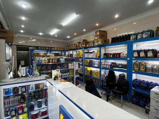 عکس فروشگاه و انبار خودرو پی