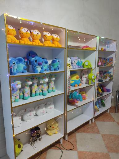 لوازم تحریر و عروسک کوچولک 