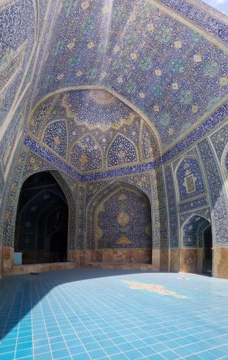 عکس ایوان فیروزه مسجد جامع عباسی