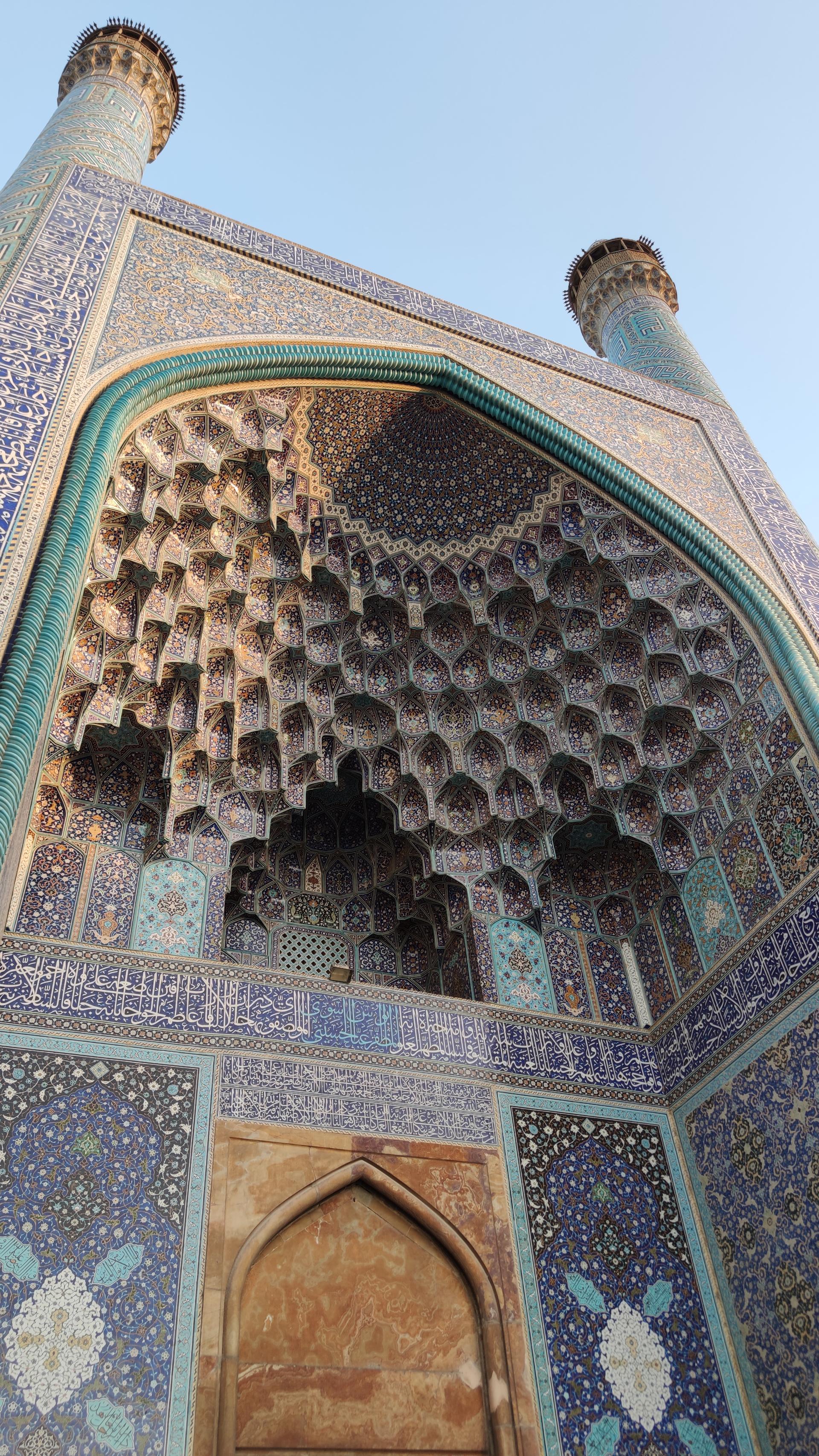 عکس ایوان فیروزه مسجد جامع عباسی