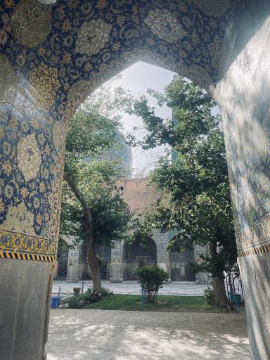 عکس ایوان فیروزه مسجد جامع عباسی