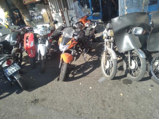 عکس تعمیرگاه موتورسیکلت سید احمد