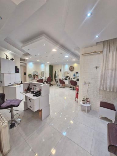 عکس آموزشگاه و سالن زیبایی مهرنیا