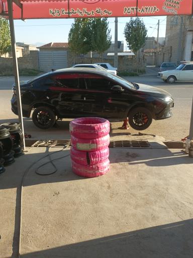 عکس فروشگاه رینگ و لاستیک بهنام