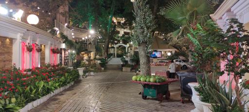 عکس رستوران باغ ایرانی