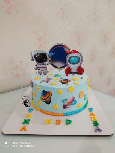 عکس کیک خانگی شاخه نبات