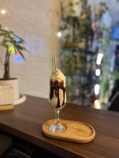 عکس کافه باریستا