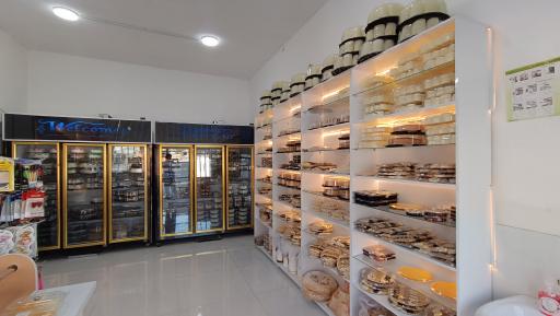 عکس شیرینی ثابتی شعبه گمیشان 