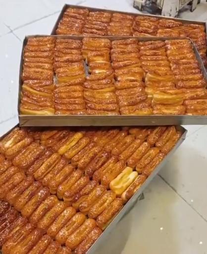 عکس کارخانه کیک و کلوچه دباغ 