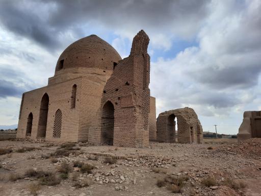 عکس مسجد جامع کاج
