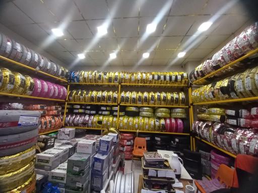 عکس باطری  و لاستیک فروشی برادران پاره دوز