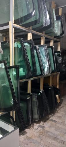 عکس شیشه اتومبیل کلاسیک