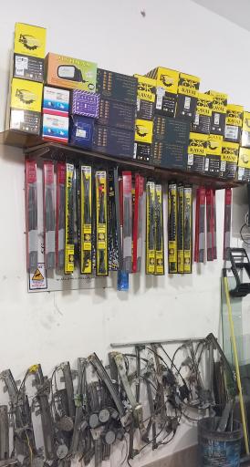 عکس شیشه اتومبیل کلاسیک