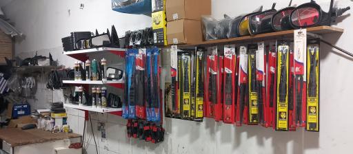 عکس شیشه اتومبیل کلاسیک