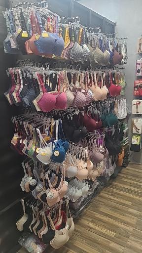 عکس فروشگاه لباس زیر کالیکوت