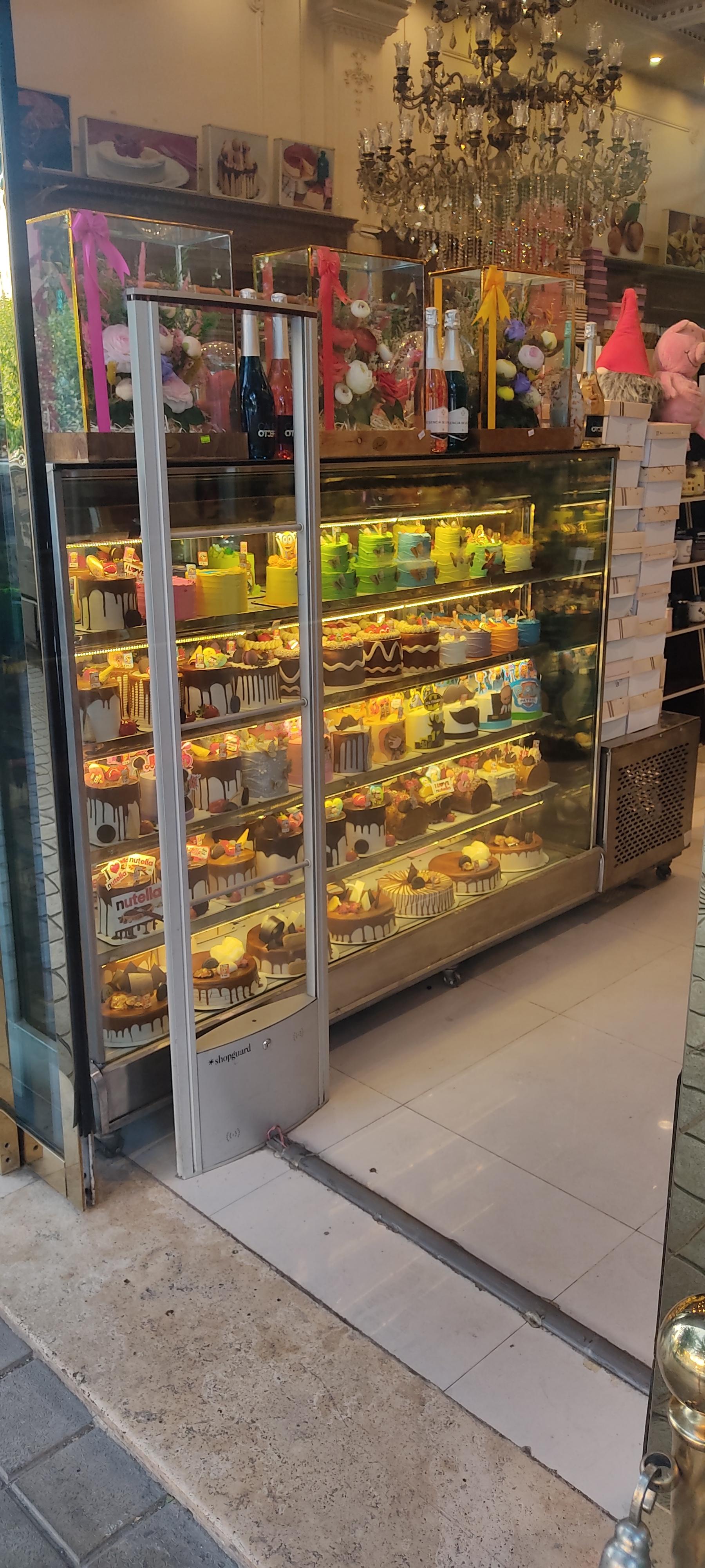 عکس قنادی مارون