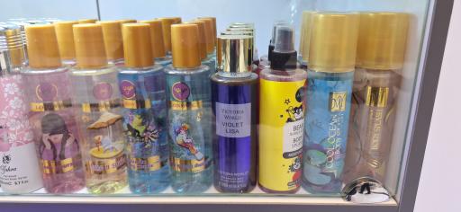 عکس کلبه عطر محسن