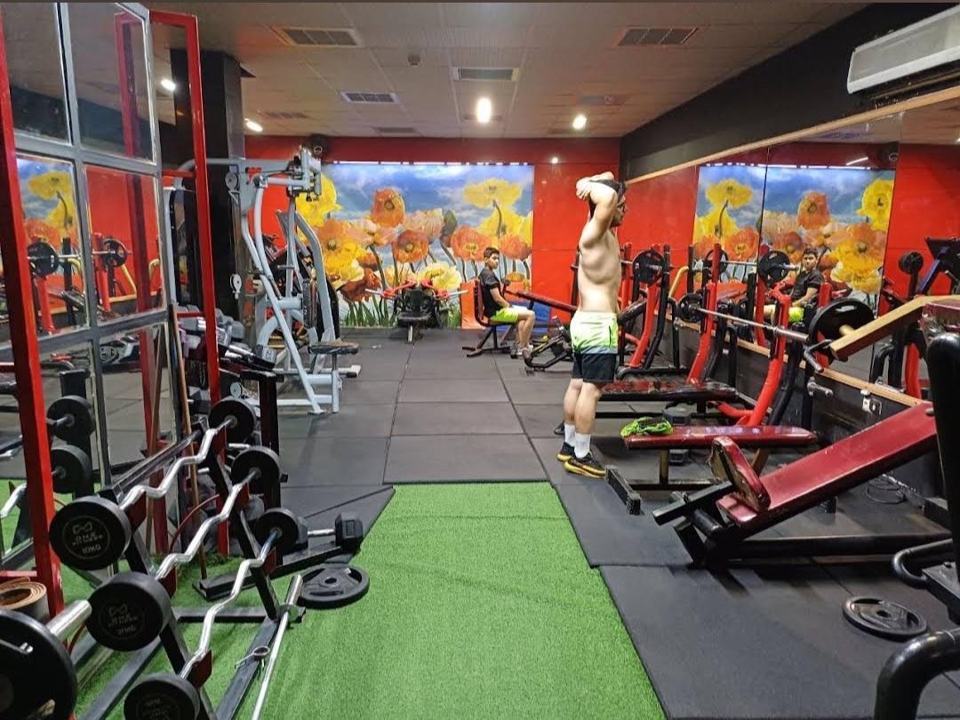 عکس باشگاه بدنسازی اوتانا